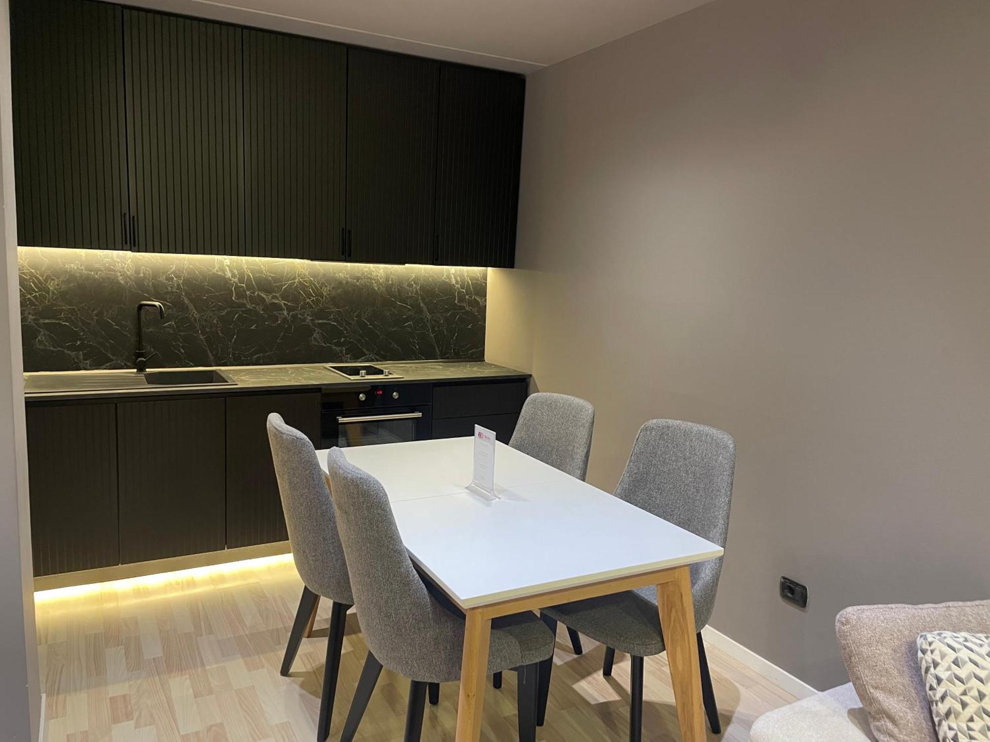 Tirana Lux Apartments Экстерьер фото